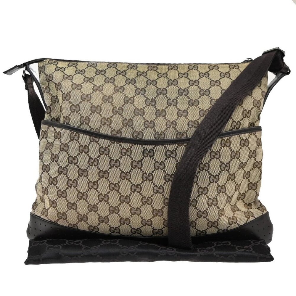 GUCCI Logo GG Pattern Crossbody Shoulder Bag Canvas Leather Brown SHW 69KP427